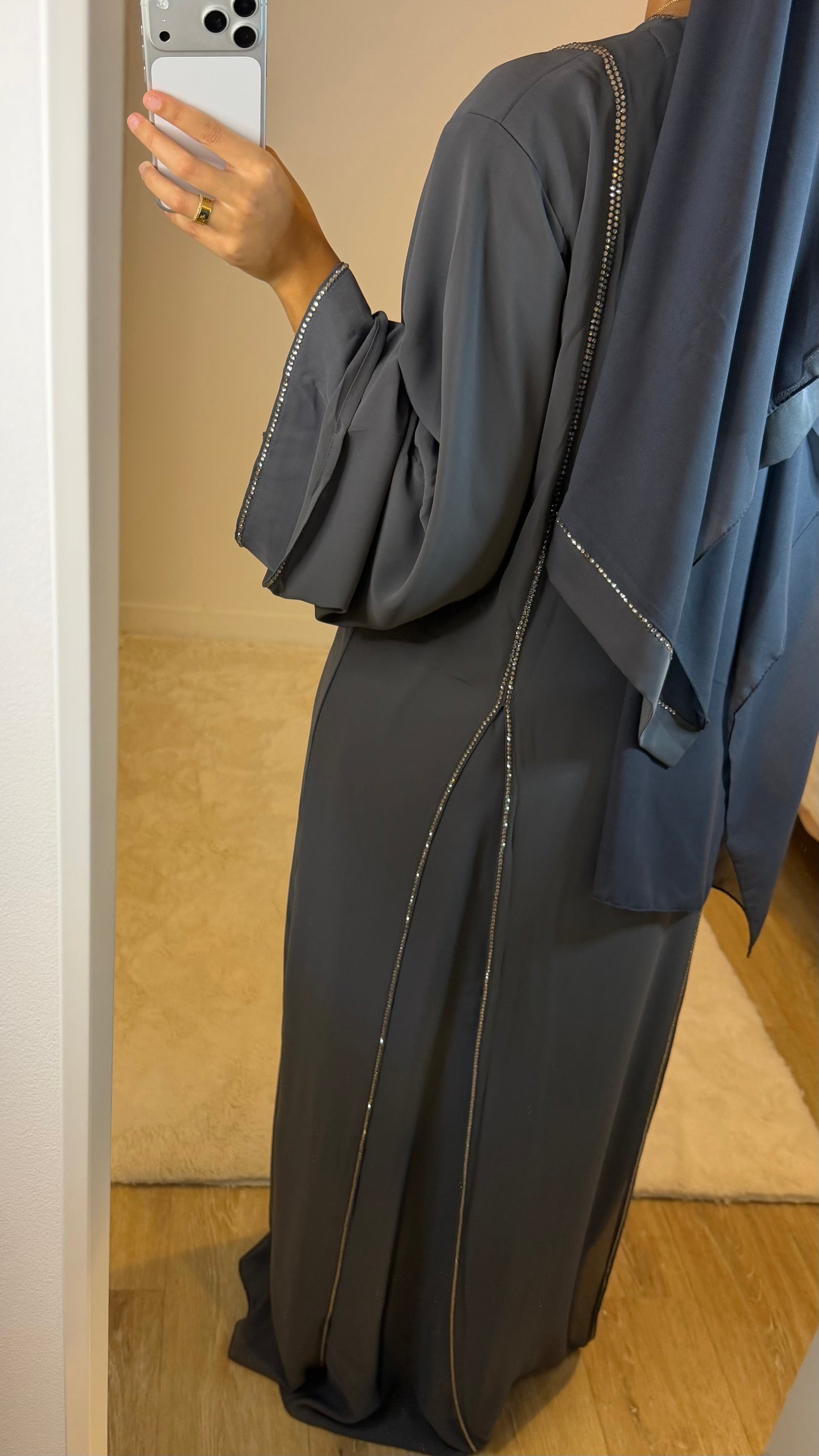 Abaya Alira (grise)